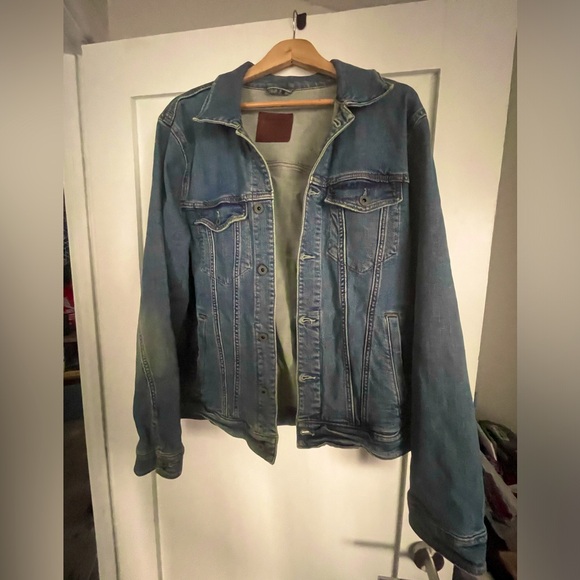 A&F Jean Jacket XL - Picture 1 of 2